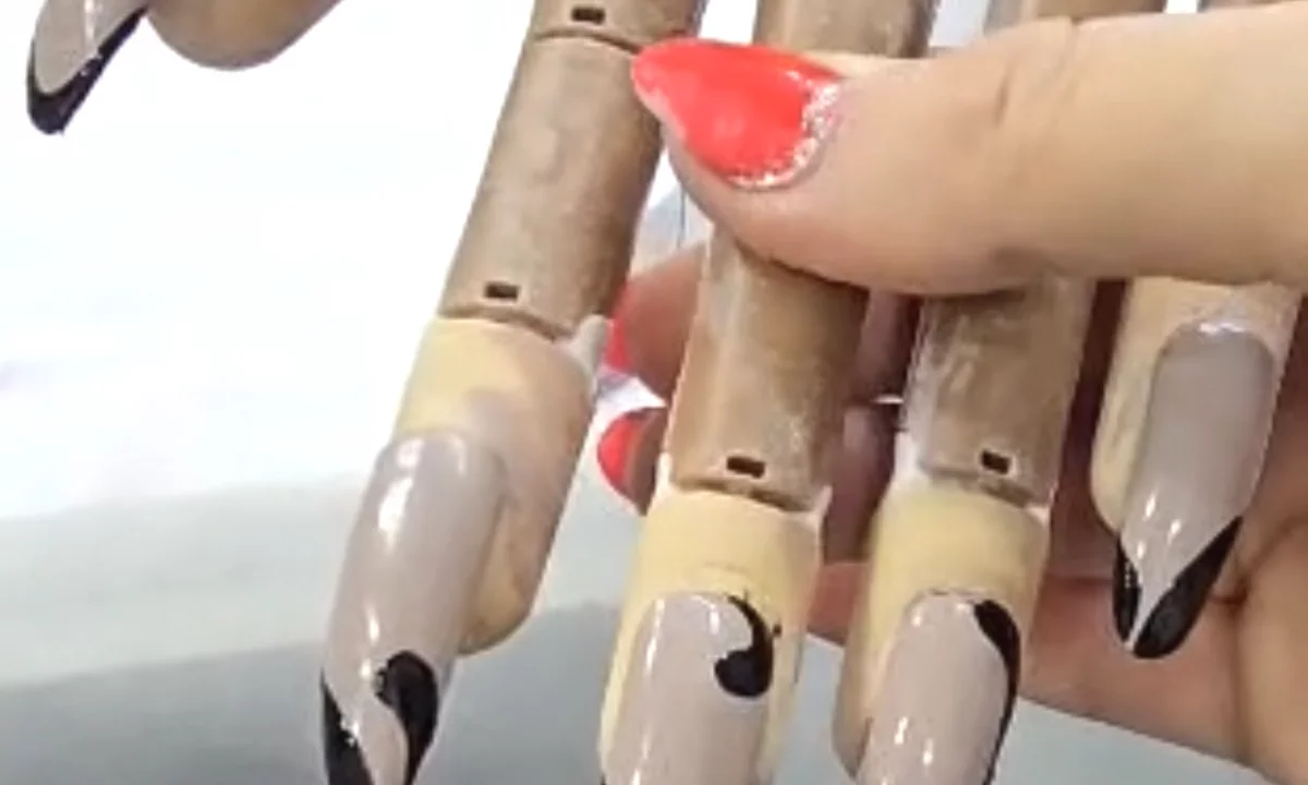 KERKIM PUNE ESTETISTE THONJSH