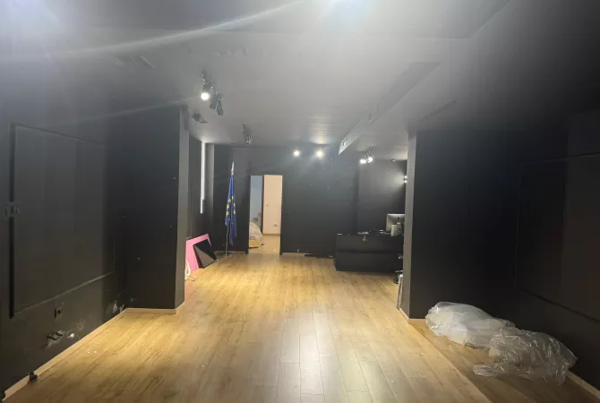 Business Property in Sale 1+1 in Tirana - 350,000 Euro