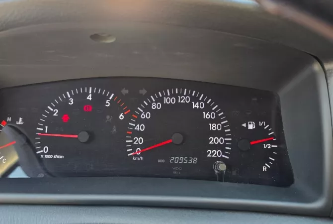 Auto in Vendita a Tirana, Toyota, 2007 Diesel,Kambio Manual Pagamento 4,700  Euro.