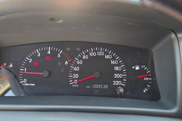 Auto in Vendita a Tirana, Toyota, 2007 Diesel,Kambio Manual Pagamento 3,800  Euro.