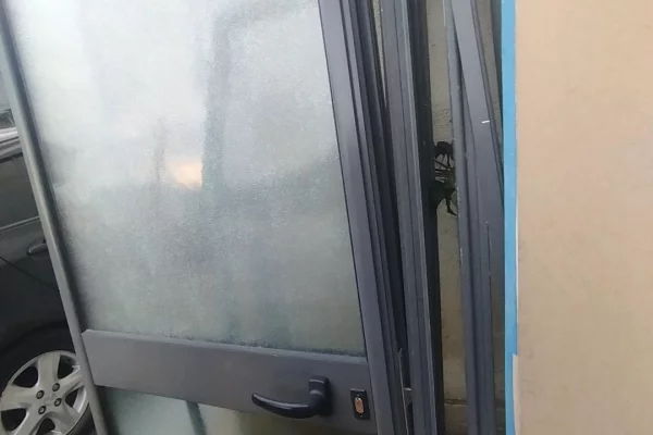 Mobilje dhe Elektroshtepiake ne Tirane - 80 Euro