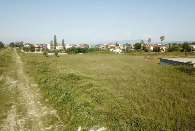 Truall ose Toke ne Fier - 85,000 Euro