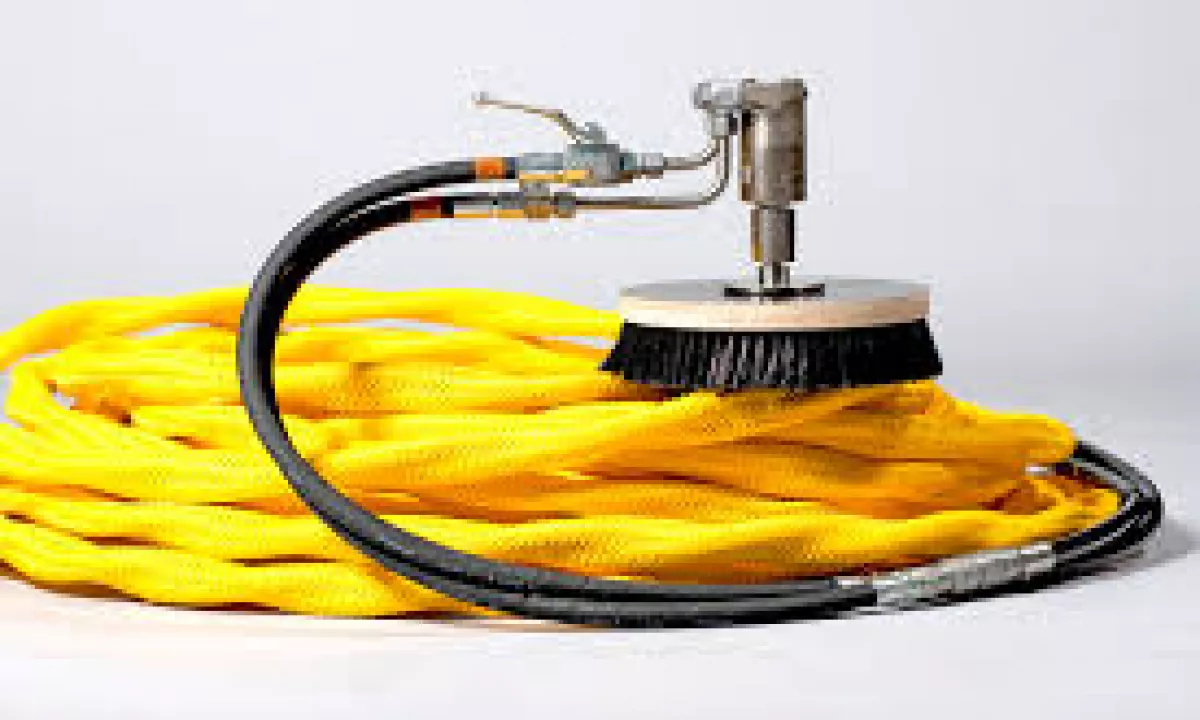 Subsea industries MC111 Hull  cleaning unit 