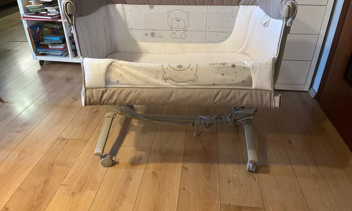 Krevat me rrota per bebe 