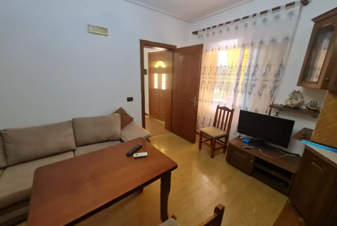 🏡 Apartament me qira – Pas Fakultetit të Mjekësisë   