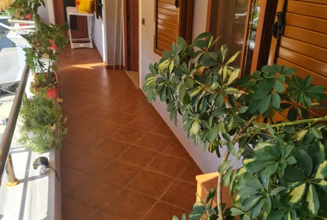 Shtepi me qera Apartament ne Tirane, 1+1, Mobilimi E mobiluar, Pagesa 45,000  Leke.