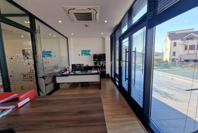 LEDA (Action105534) JEPET ME QIRA GODINE SHERBIMI 5 KATE, SAUK I RI - TIRANE - Cmimi sipas kerkeses /Muaj