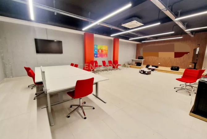 LEDA (Action105534) JEPET ME QIRA GODINE SHERBIMI 5 KATE, SAUK I RI - TIRANE - Cmimi sipas kerkeses /Muaj