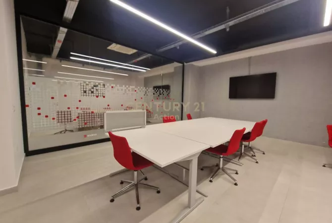 LEDA (Action105534) JEPET ME QIRA GODINE SHERBIMI 5 KATE, SAUK I RI - TIRANE - Cmimi sipas kerkeses /Muaj