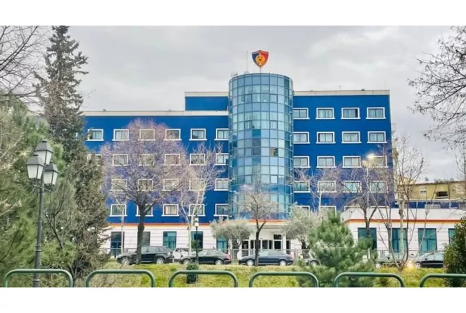 Truall ose Toke ne Tirane - 310,000 Euro