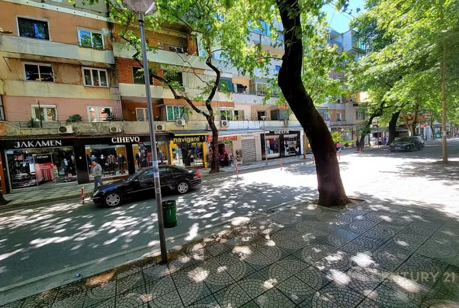 Business Property in Sale 1+1 in Tirana - 650,000 Euro