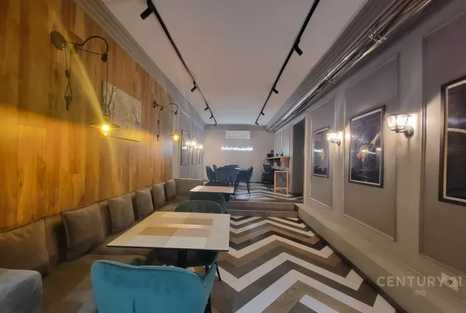 LEDA (IRG118072) SHITET DYQAN BUZE RRUGES SE MYSLYM-650,000 Euro