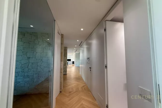 Shtepi ne shitje Vila Luksoze ne Tirane, 4+1, Mobilimi E mobiluar, Pagesa 2,000,000  Euro.