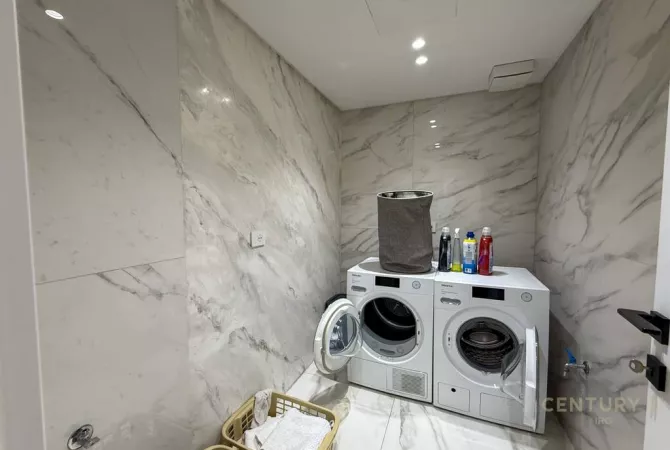 Shtepi ne shitje Vila Luksoze ne Tirane, 4+1, Mobilimi E mobiluar, Pagesa 2,000,000  Euro.