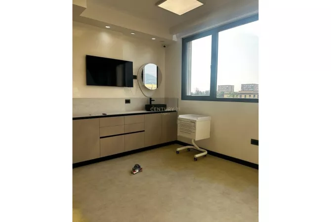 Business Property in Sale 1+1 in Tirana - 295,000 Euro