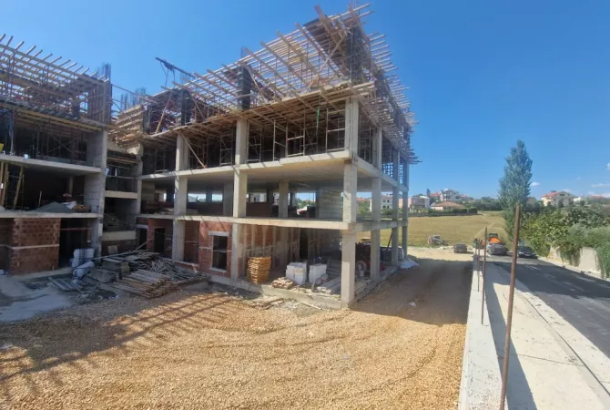 PASKUQAN - NJESI SHERBIMI PER SHITJE- PAGESE ME KESTE ! - 186,000 Euro