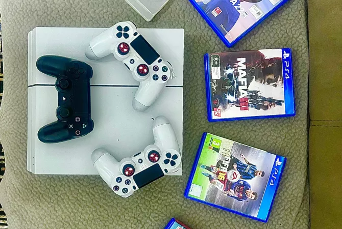 Accessori elettronici a Tirana - 220 Leke