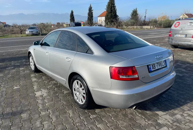 Auto in Vendita a Scutari, Audi, 2005 gasoline-gas,Kambio Automatik Pagamento 420,000  Leke.