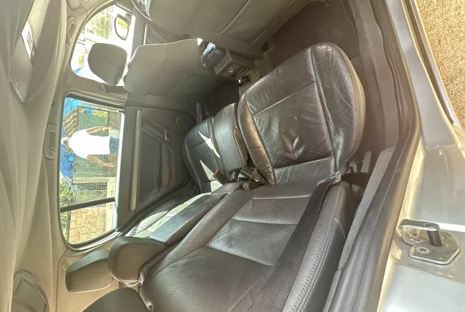 Auto in Vendita a Lushnja, Opel, 2006 Diesel,Kambio Manual Pagamento 2,500  Euro.