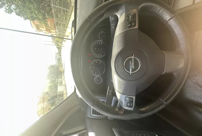 Auto in Vendita a Lushnja - 2,500 Euro