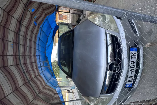 Auto in Vendita a Lushnja - 2,500 Euro