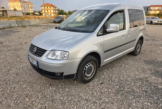 Auto in Vendita a Tirana, Volkswagen, 2008 gasoline-gas,Kambio Manual Pagamento 5,499  Euro.