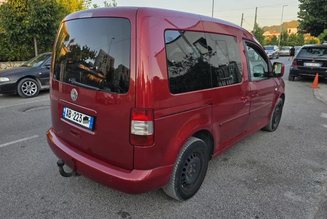 Auto in Vendita a Tirana - 5,999 Euro