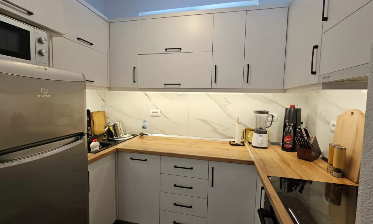 Casa privata/Indipendente in affitto a Tirana 3+1, Arredato