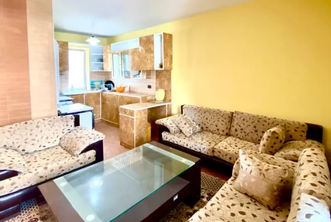 Shtepi ne shitje Apartament ne Tirane, 2+1, Mobilimi E mobiluar, Pagesa 130,000  Euro.