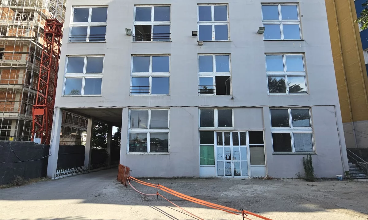 godine biznesi 5 kateshe