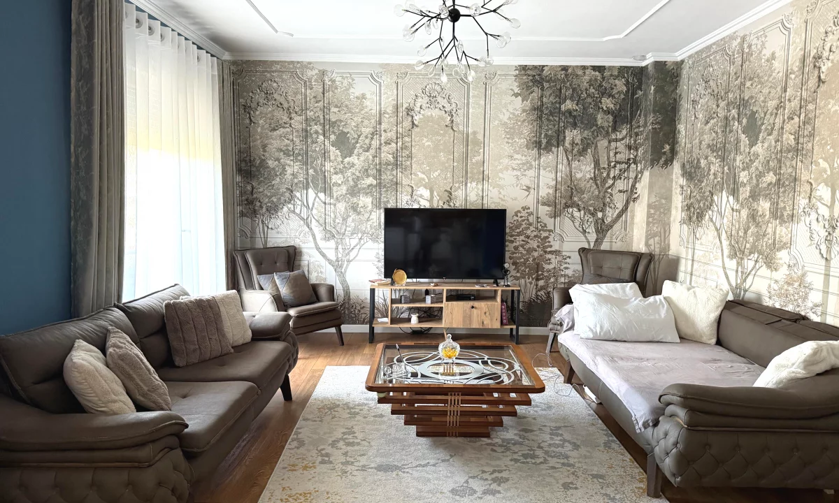 Shtepi ne shitje Apartament ne Tirane, 2+1, Mobilimi E mobiluar, Pagesa 255,000  Euro.