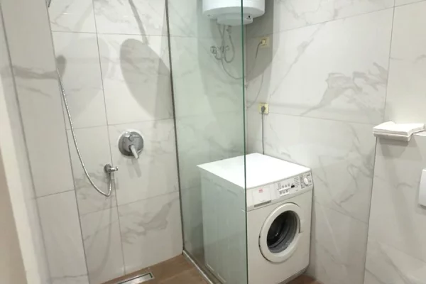 Shtepi me qera Apartament ne Tirane, 1+1, Mobilimi E mobiluar, Pagesa 500  Euro.