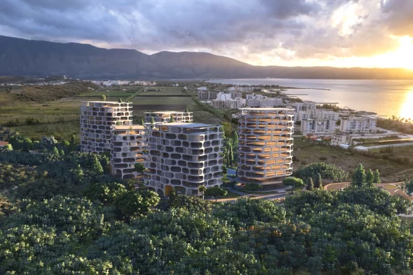 Shtepi ne shitje Apartament ne Vlore, 1+1, Mobilimi Bosh, pa mobiluar, Pagesa 175,000  Euro.