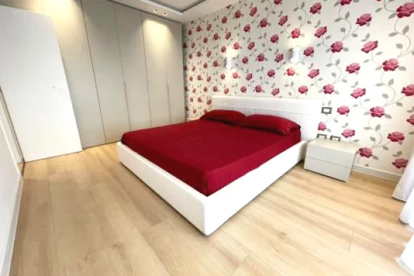 Shtepi me qera Apartament ne Tirane, 3+1, Mobilimi E mobiluar, Pagesa 1,500  Euro.
