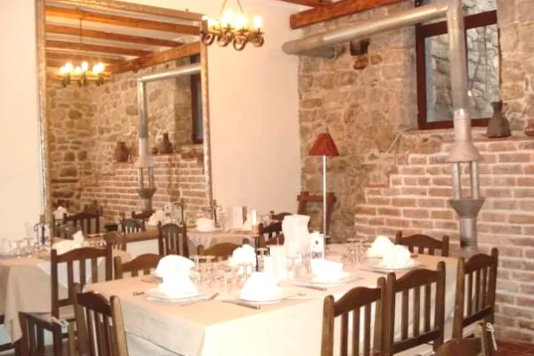 Ambient biznesi ne shitje 5+1 ne Tirane - 400,000 Euro