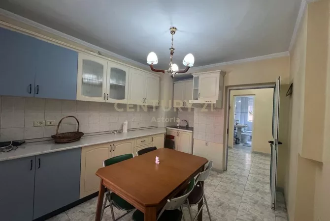 Shtepi me qera Apartament ne Tirane, 1+1, Mobilimi E mobiluar, Pagesa 550  Euro.