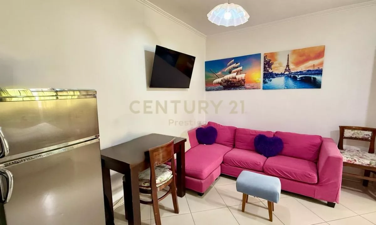 Shtepi me qera Apartament ne Tirane, 1+1, Mobilimi E mobiluar, Pagesa 450  Euro.