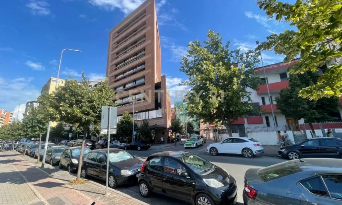 Shtepi me qera Apartament ne Tirane, 2+1, Mobilimi E mobiluar, Pagesa 700  Euro.