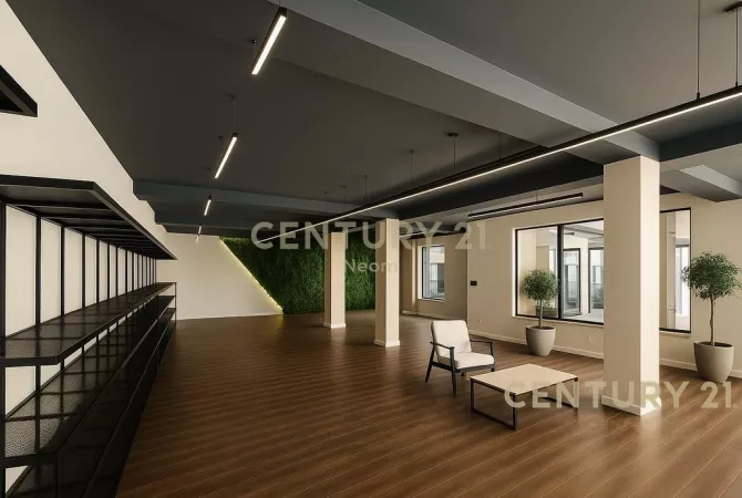 AMBIENT KOMERCIAL PER QIRA - 727 m2, TEK ISH-EKSPOZITA !