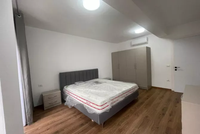 Shtepi me qera Apartament ne Tirane, 1+1, Mobilimi E mobiluar, Pagesa 70,000  Leke.