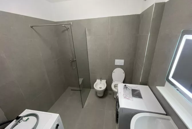 Shtepi me qera Apartament ne Tirane, 1+1, Mobilimi E mobiluar, Pagesa 70,000  Leke.