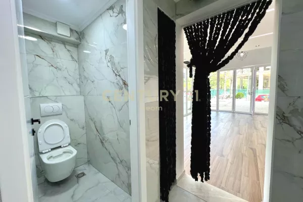 Jepet per Qira Ambient 190 m2 tek Liqeni i Thate 