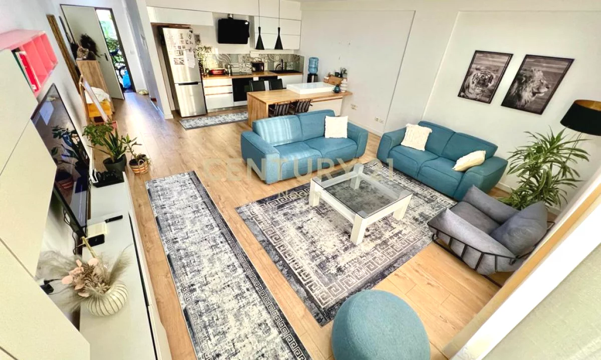 Shtepi me qera Duplex(shtepi me 2 kate) ne Tirane, 2+1, Mobilimi E mobiluar, Pagesa 1,100  Euro.