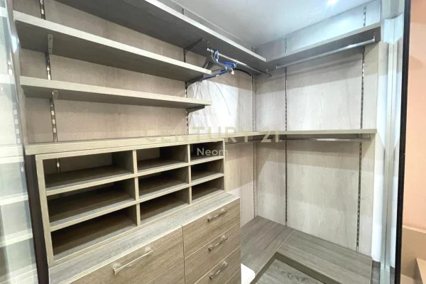 Shtepi me qera Apartament ne Tirane, 2+1, Mobilimi E mobiluar, Pagesa 1,200  Euro.