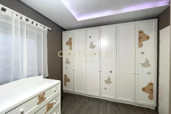 Shtepi me qera Apartament ne Tirane, 2+1, Mobilimi E mobiluar, Pagesa 1,200  Euro.