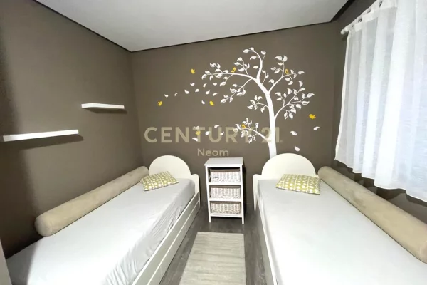 Shtepi me qera Apartament ne Tirane, 2+1, Mobilimi E mobiluar, Pagesa 1,200  Euro.