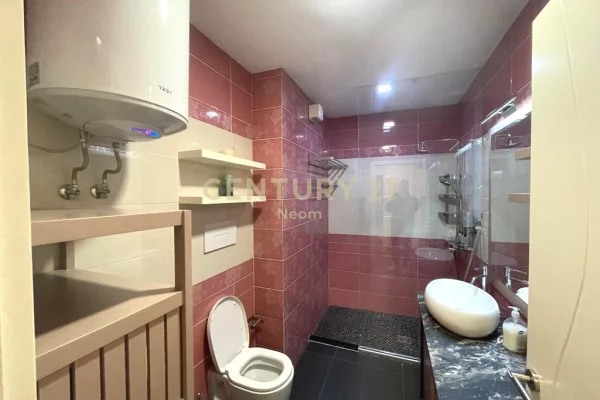 Shtepi me qera Apartament ne Tirane, 2+1, Mobilimi E mobiluar, Pagesa 1,200  Euro.