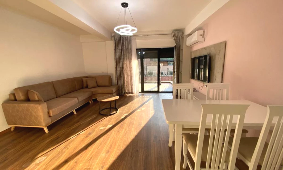 Shtepi me qera Apartament ne Tirane, 1+1, Mobilimi E mobiluar, Pagesa 70,000  Leke.