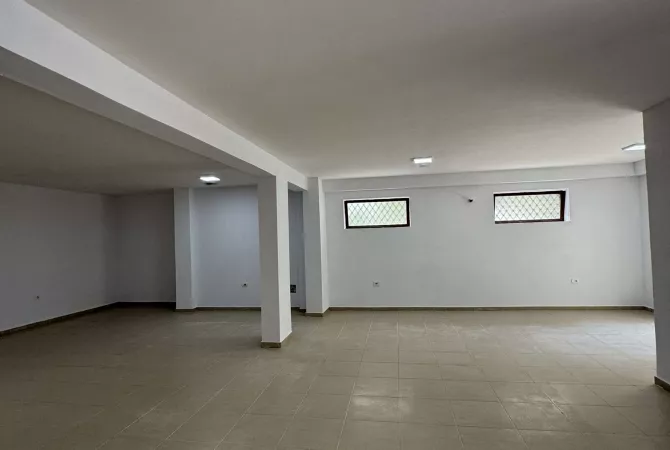 Business Property in Sale 1+1 in Tirana - 115,000 Euro