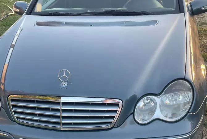 Auto in Vendita a Lushnja - 5,000 Euro